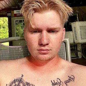 Meet your Posher, Corey